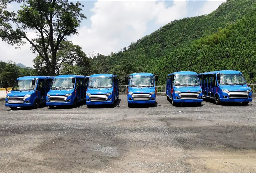 美不美，看山水！棒不棒，看五菱觀光車！